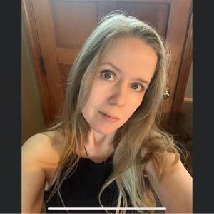 Meet your Posher, Kelli